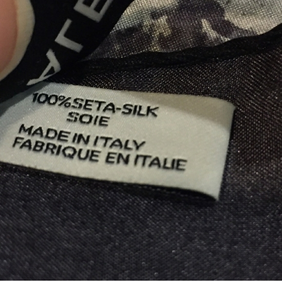 Balenciaga marble print silk scarf - Picture 4 of 6